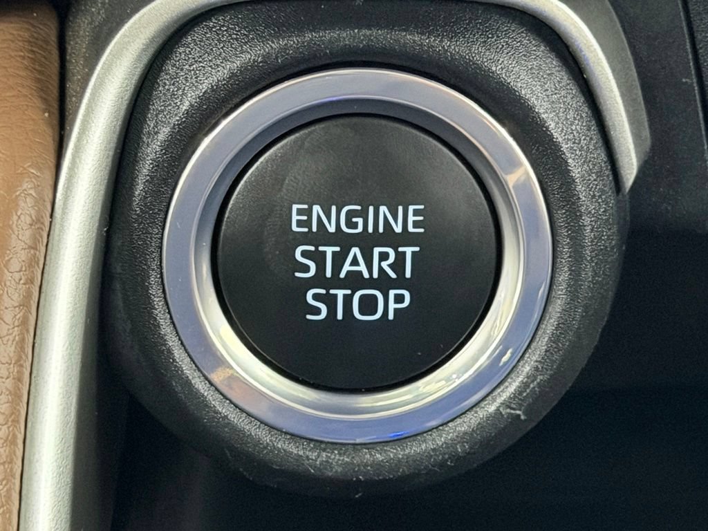 Certified 2024 Toyota Grand Highlander AWD image 30