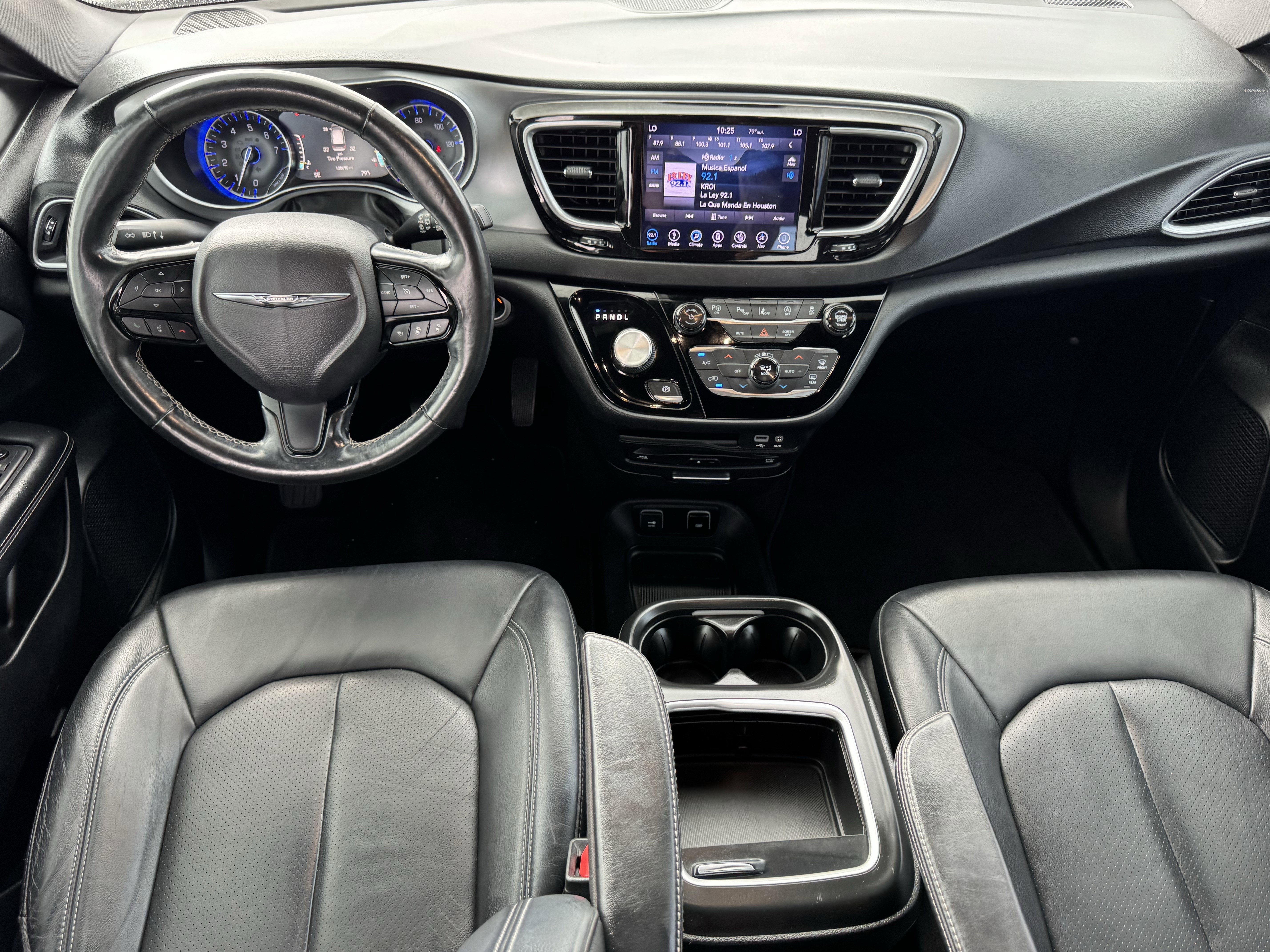 Used 2019 Chrysler Pacifica Touring-L Plus w/ Advanced Safetytec Group FWD image 13