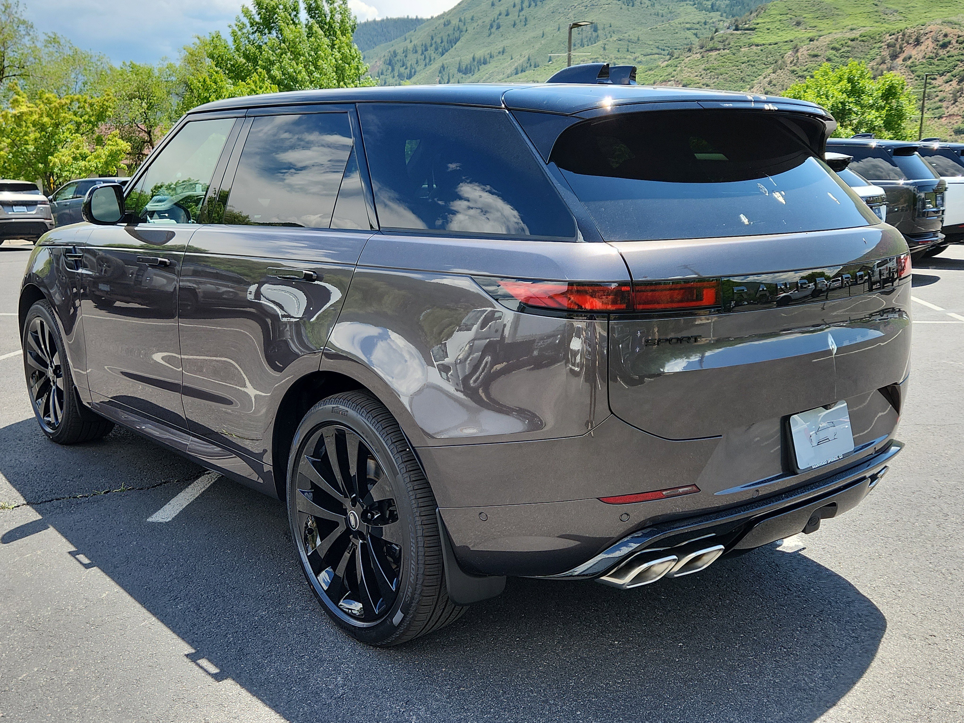 New 2025 Land Rover Range Rover Sport Dynamic SE image 5