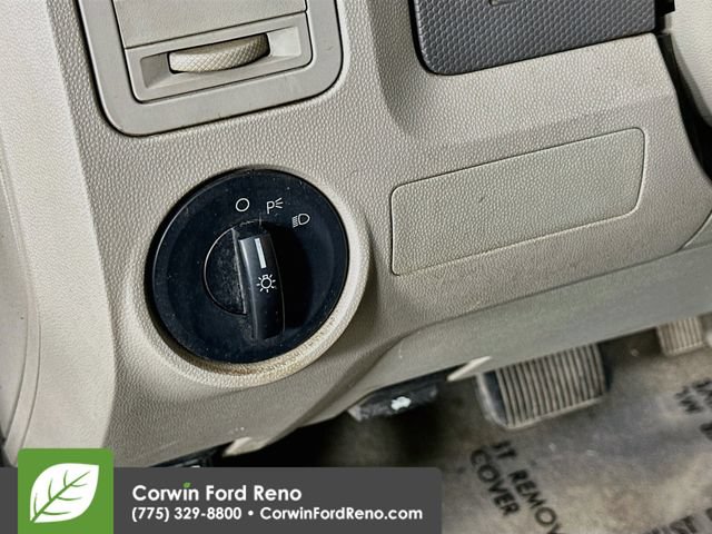 Used 2010 Ford Escape XLS AWD/4WD image 10