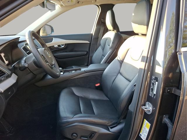 Certified 2024 Volvo XC90 B5 Core w/ Protection Package Premier AWD/4WD image 10