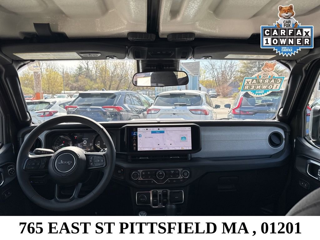 Used 2024 Jeep Wrangler Unlimited w/ Convenience Group AWD/4WD image 15