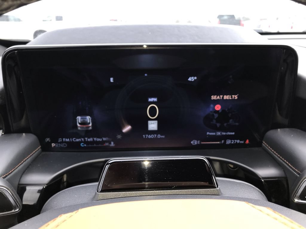 Used 2025 Lincoln Aviator Black Label AWD/4WD image 15