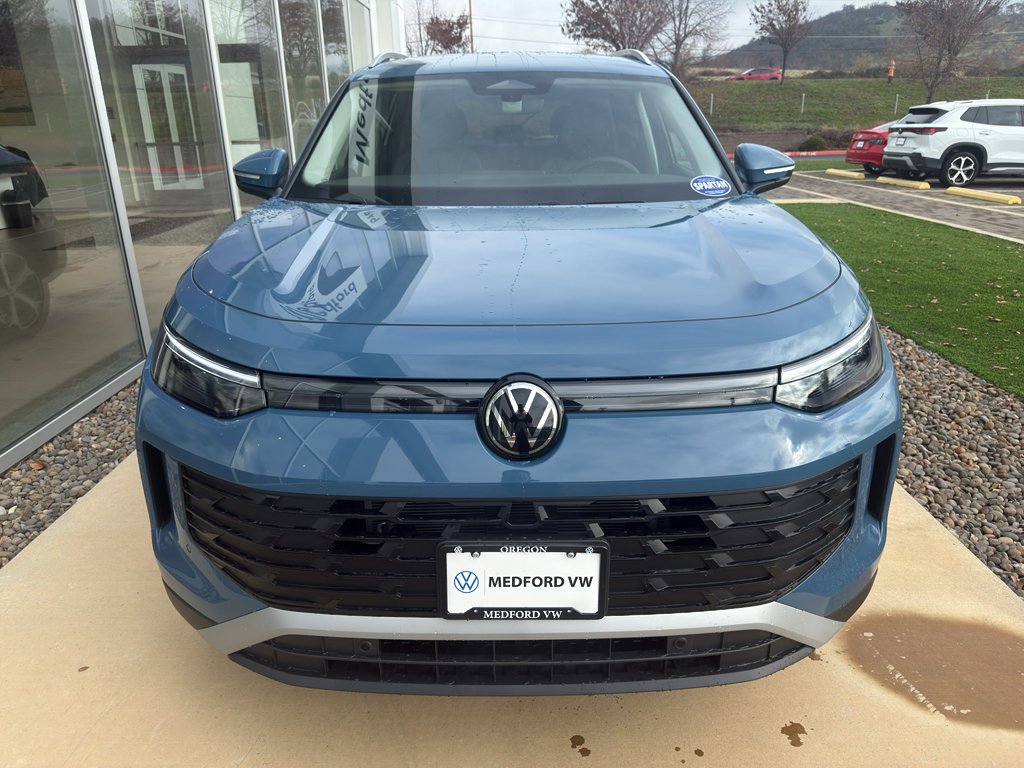 New 2026 Volkswagen Tiguan SE image 2