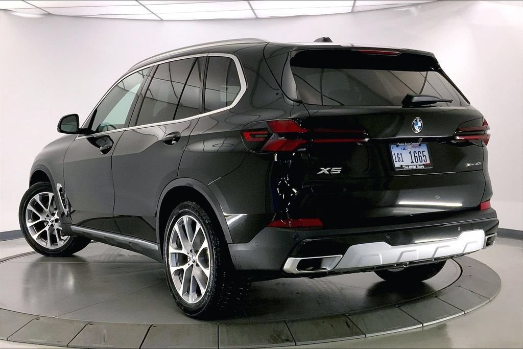 Used 2026 BMW X5 xDrive40i w/ Premium Package AWD/4WD image 2