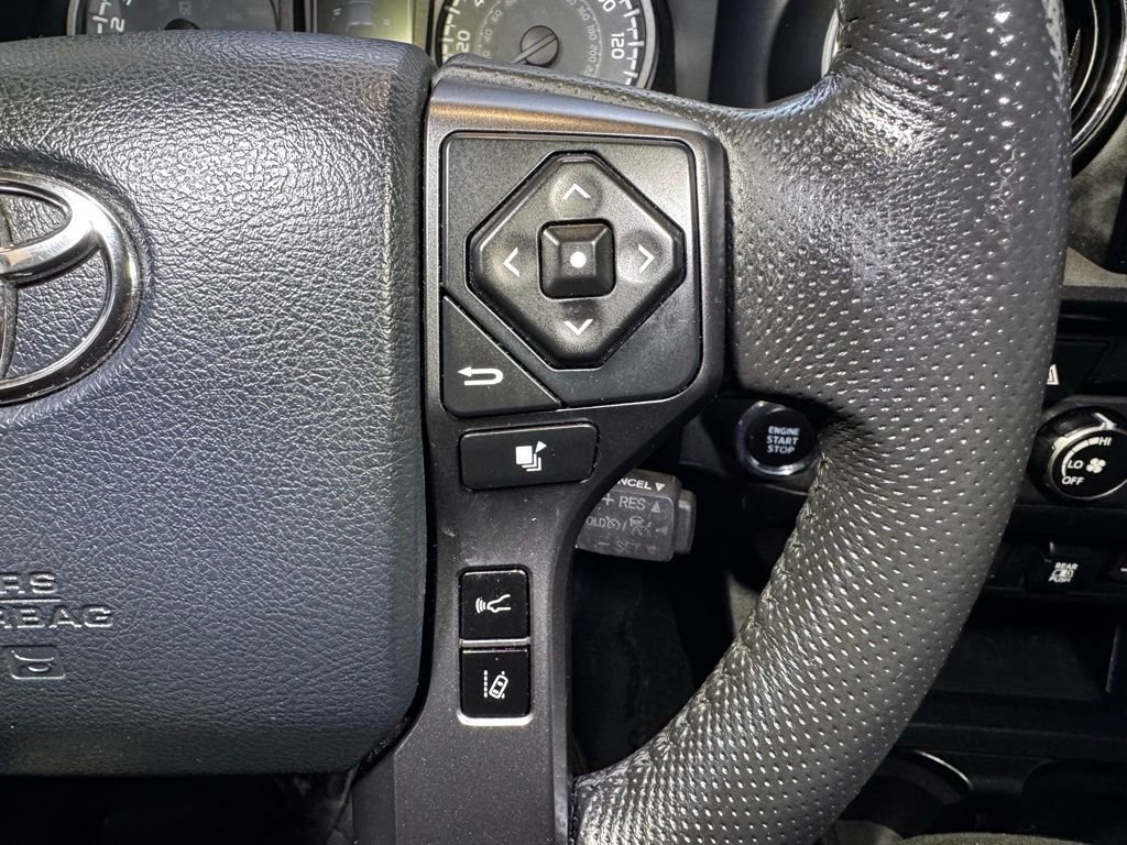 Used 2019 Toyota Tacoma TRD Off-Road image 25