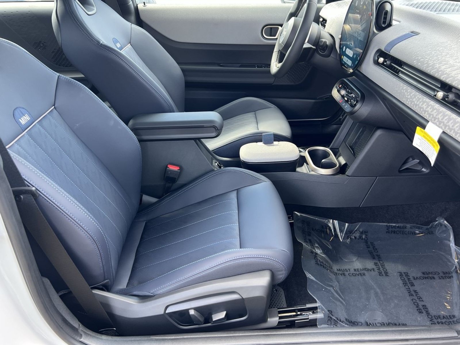 New 2026 MINI Cooper 2-Door Hardtop FWD image 26