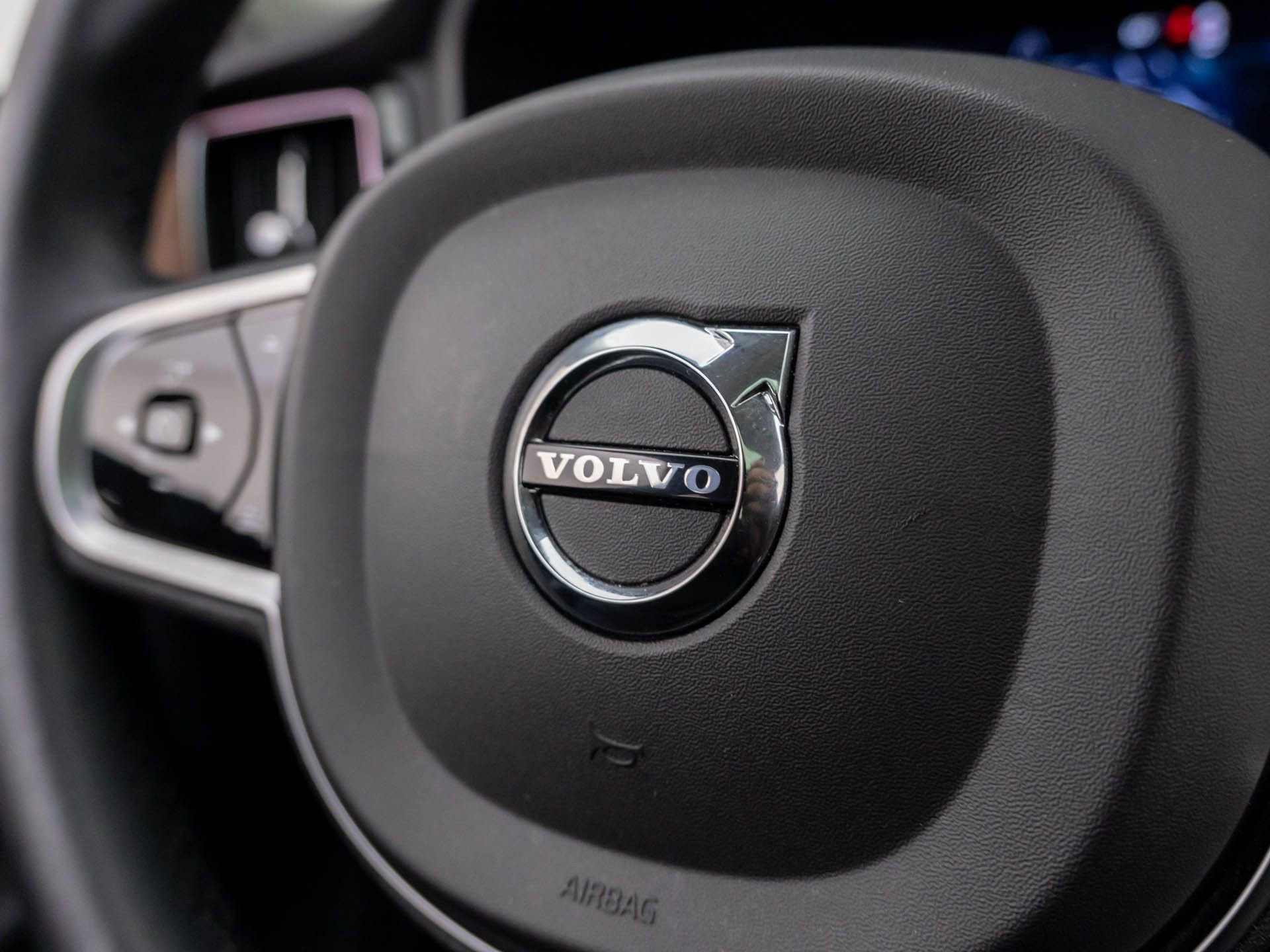 Used 2023 Volvo XC60 B5 Plus w/ Climate Package image 21