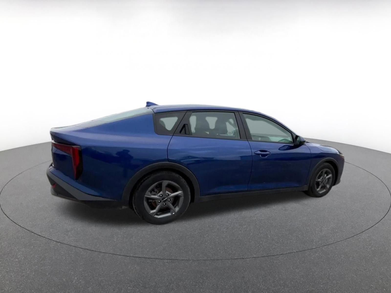 Used 2025 Kia K4 FWD image 15