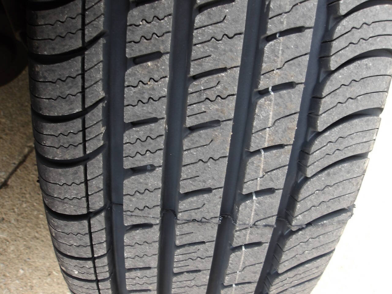 Used 2014 Chrysler Town & Country Touring-L w/ Trailer Tow Group FWD image 43