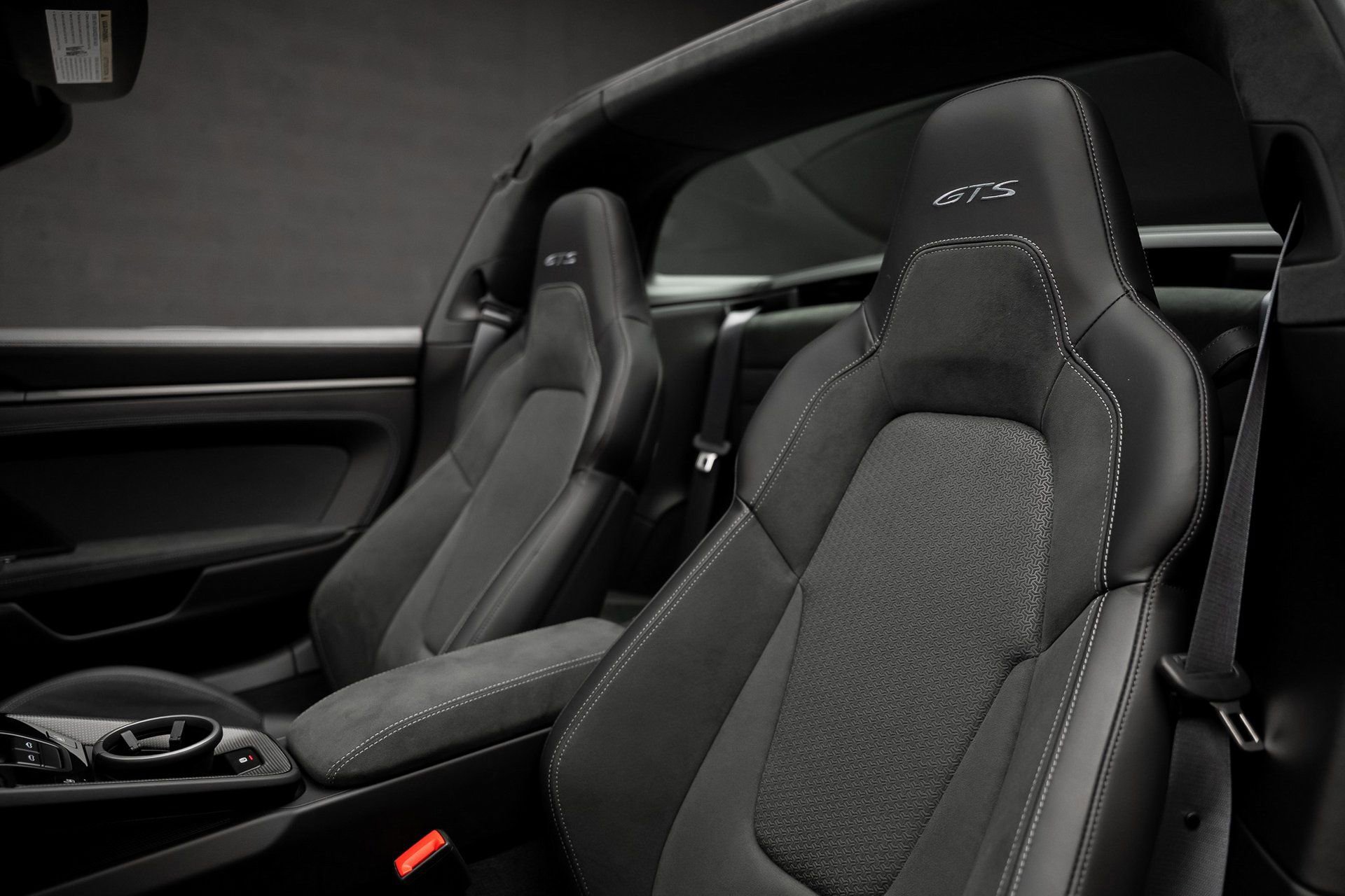 Used 2025 Porsche 911 Targa 4 GTS w/ Premium Package image 67