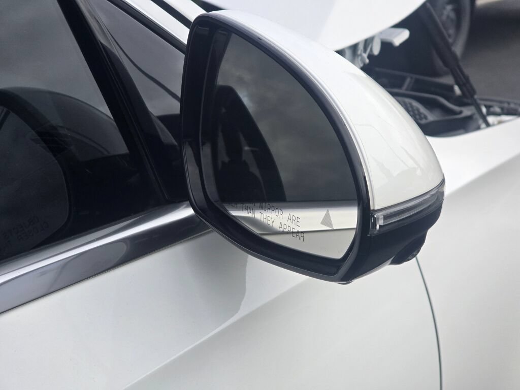 Used 2024 Mercedes-Benz E 350 4MATIC Sedan image 30