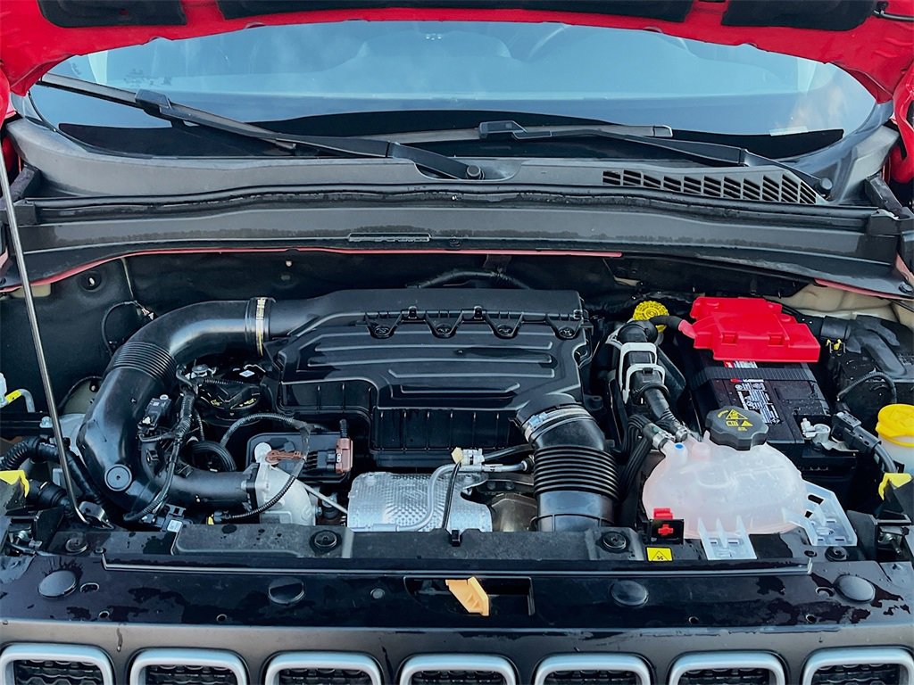 Used 2023 Jeep Renegade Latitude w/ Premium Group image 29