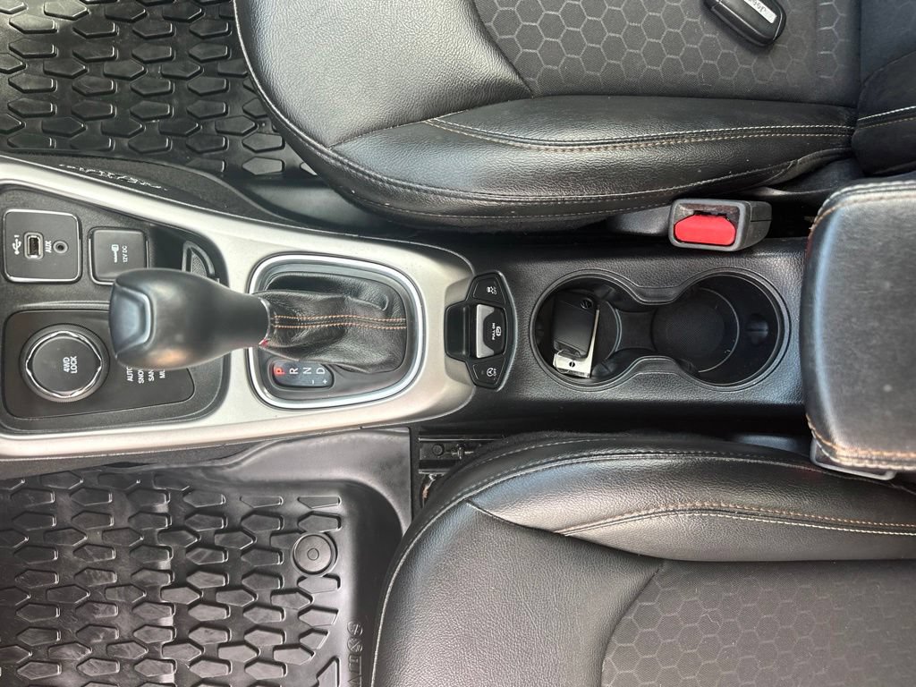 Used 2021 Jeep Compass Latitude w/ Convenience Group AWD/4WD image 32