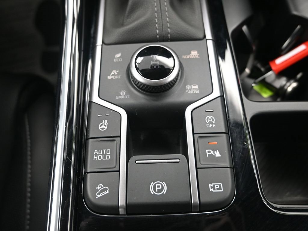 Certified 2025 Kia Sorento SX Prestige image 26