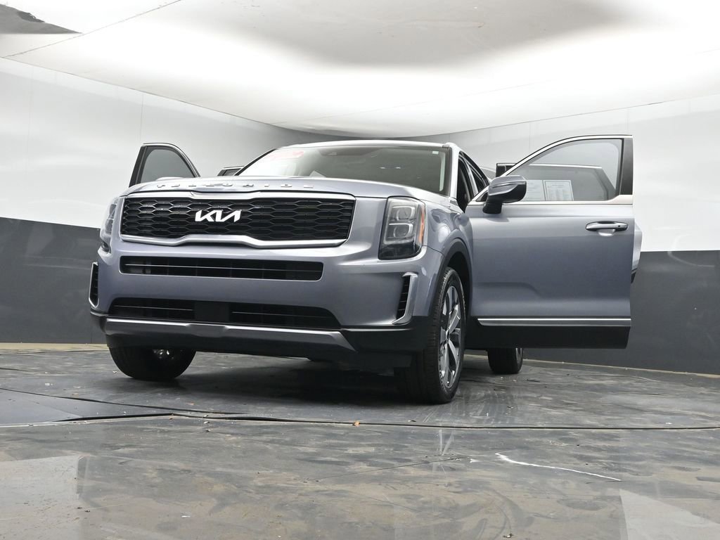 Used 2022 Kia Telluride EX w/ EX Premium Package image 43