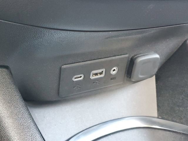 Used 2025 Chevrolet Malibu LT image 35