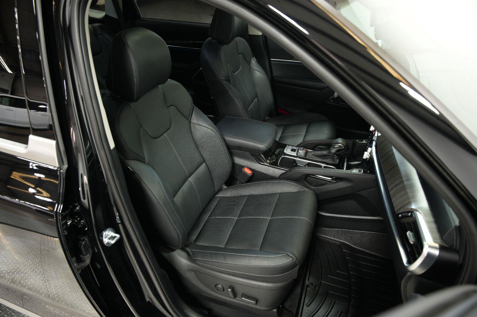 Used 2025 Kia Telluride SX AWD/4WD image 19