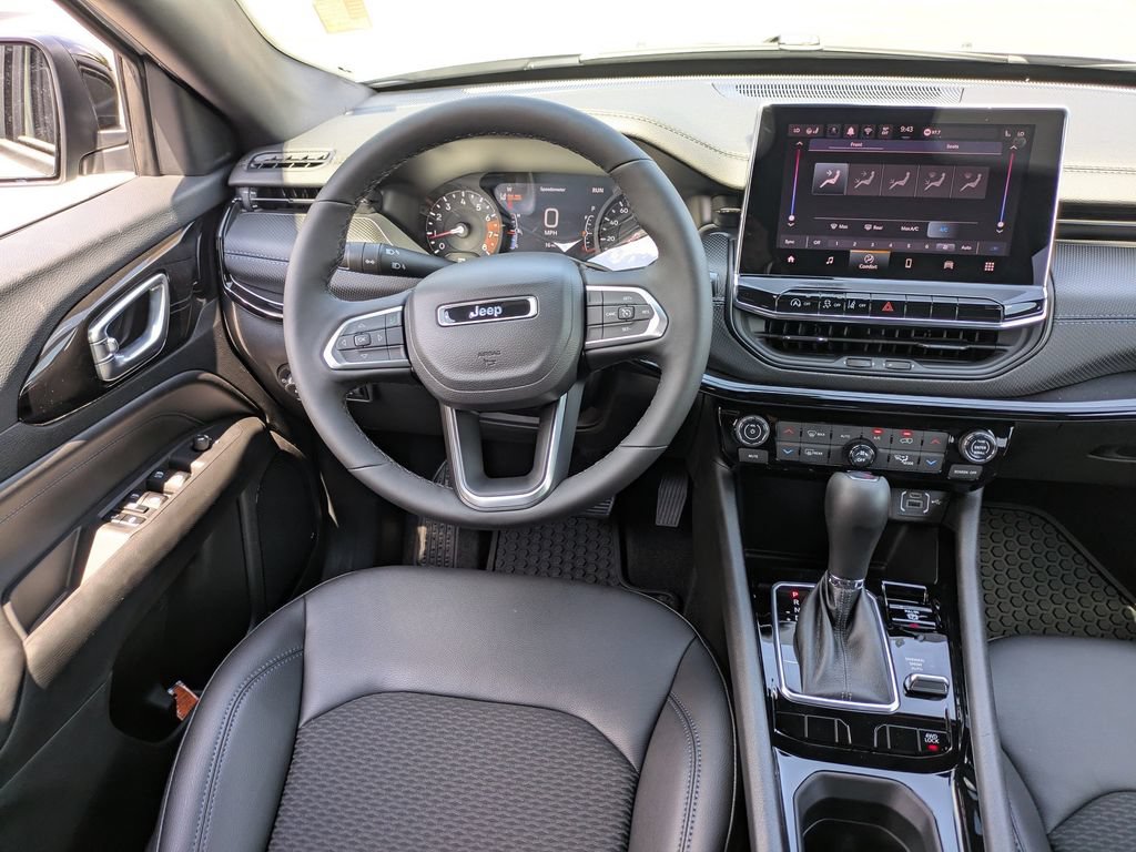 New 2026 Jeep Compass Latitude AWD/4WD image 19