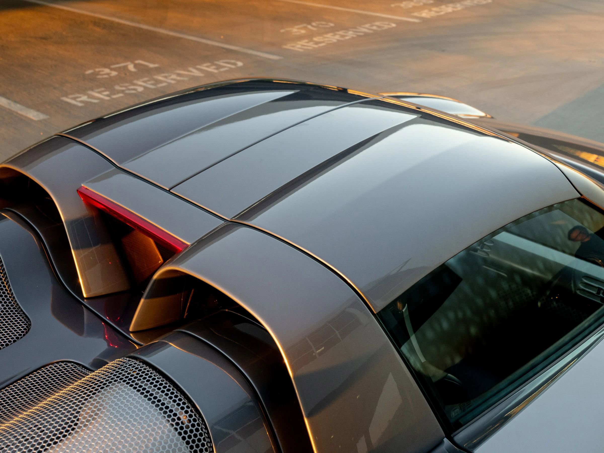 Used 2004 Porsche Carrera GT image 38