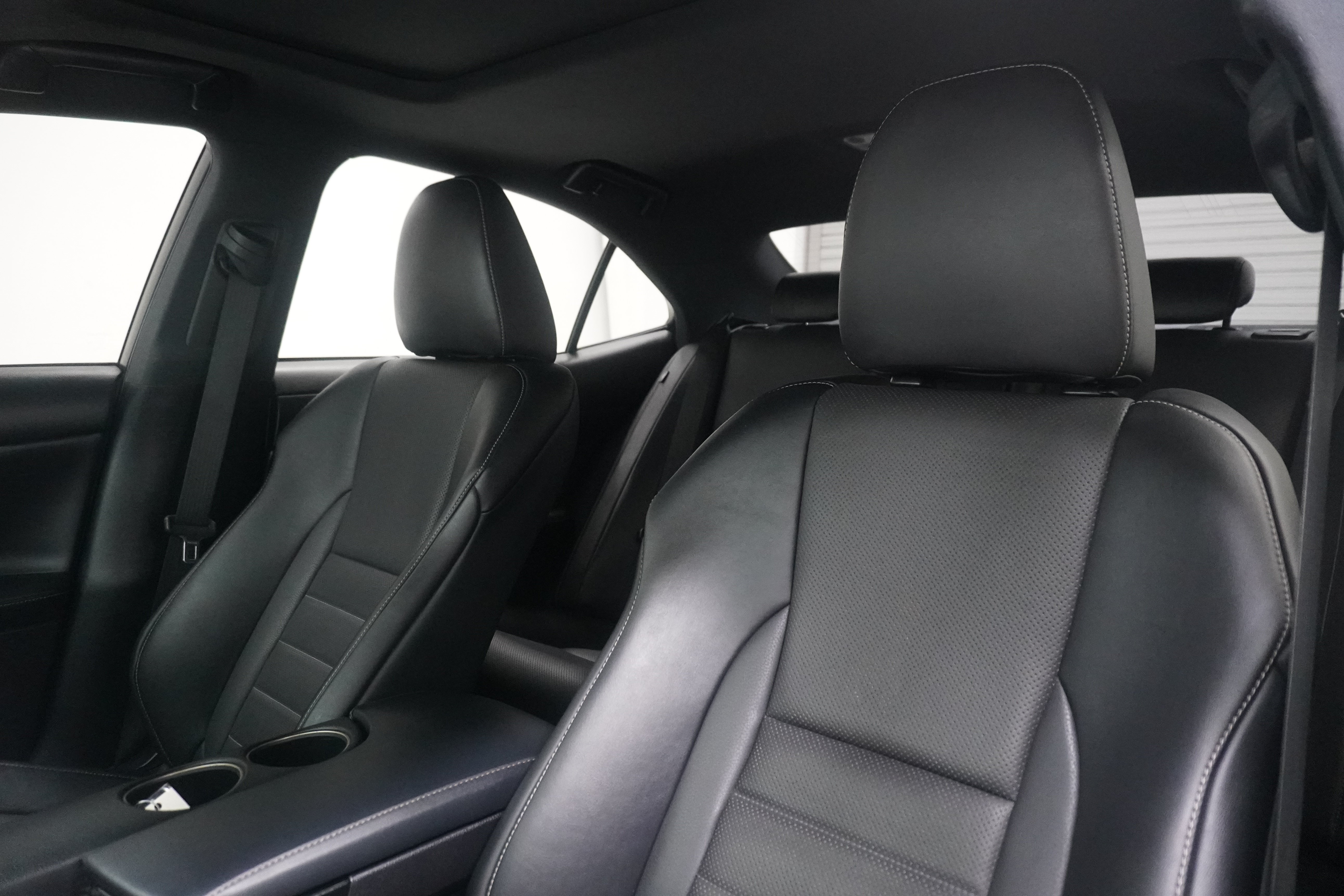 Used 2014 Lexus IS 250 w/ F-Sport Package RWD image 12