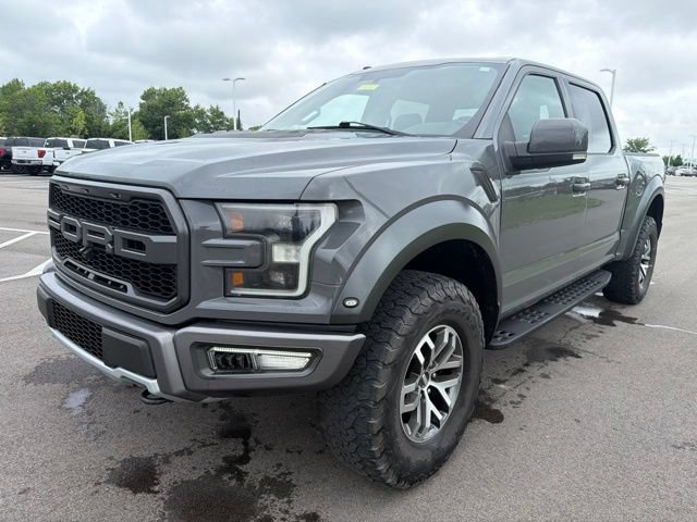 Used 2018 Ford F150 Raptor w/ Equipment Group 802A Luxury AWD/4WD image 2