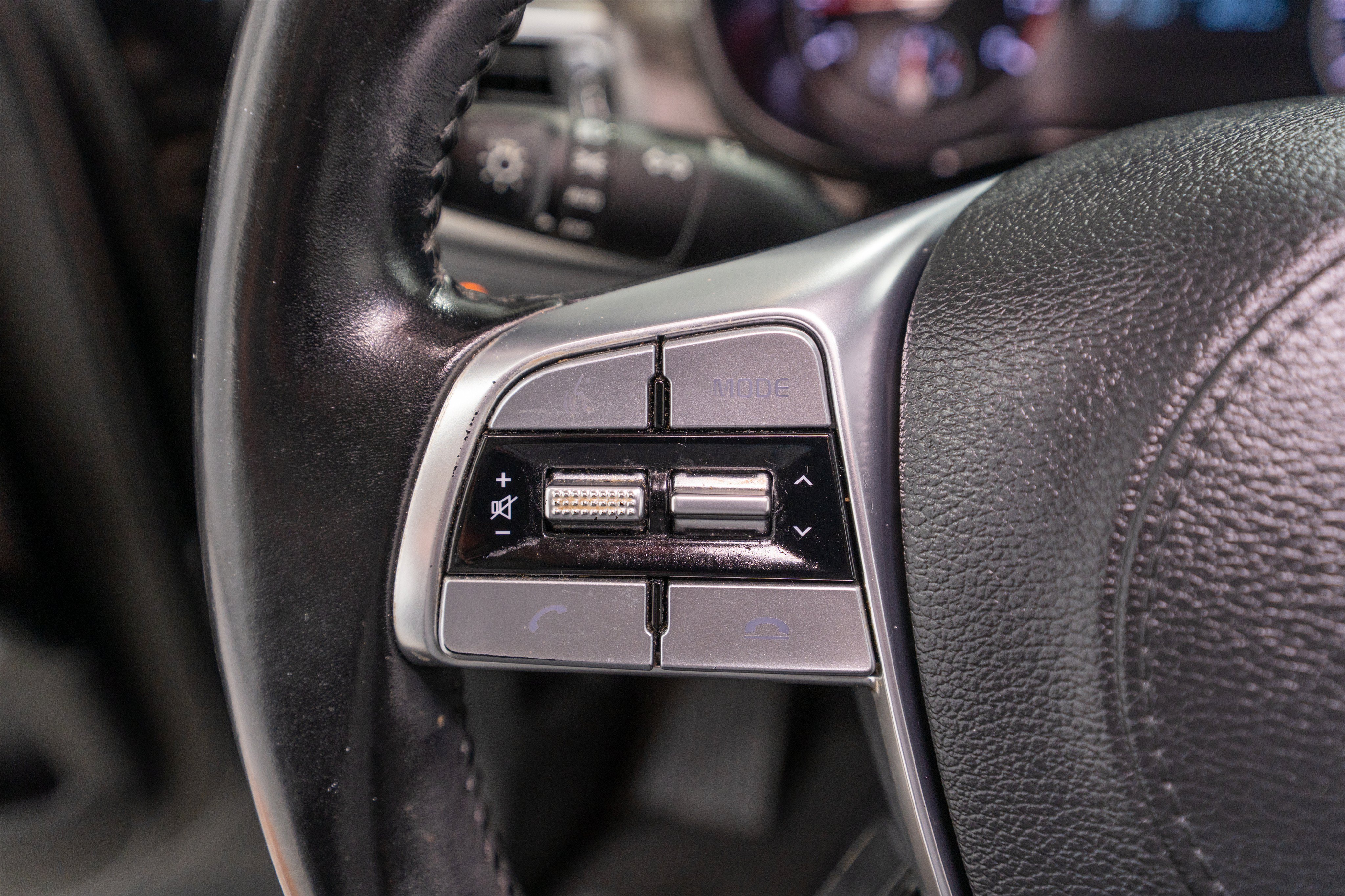Used 2020 Kia Telluride EX w/ Towing Package FWD image 25
