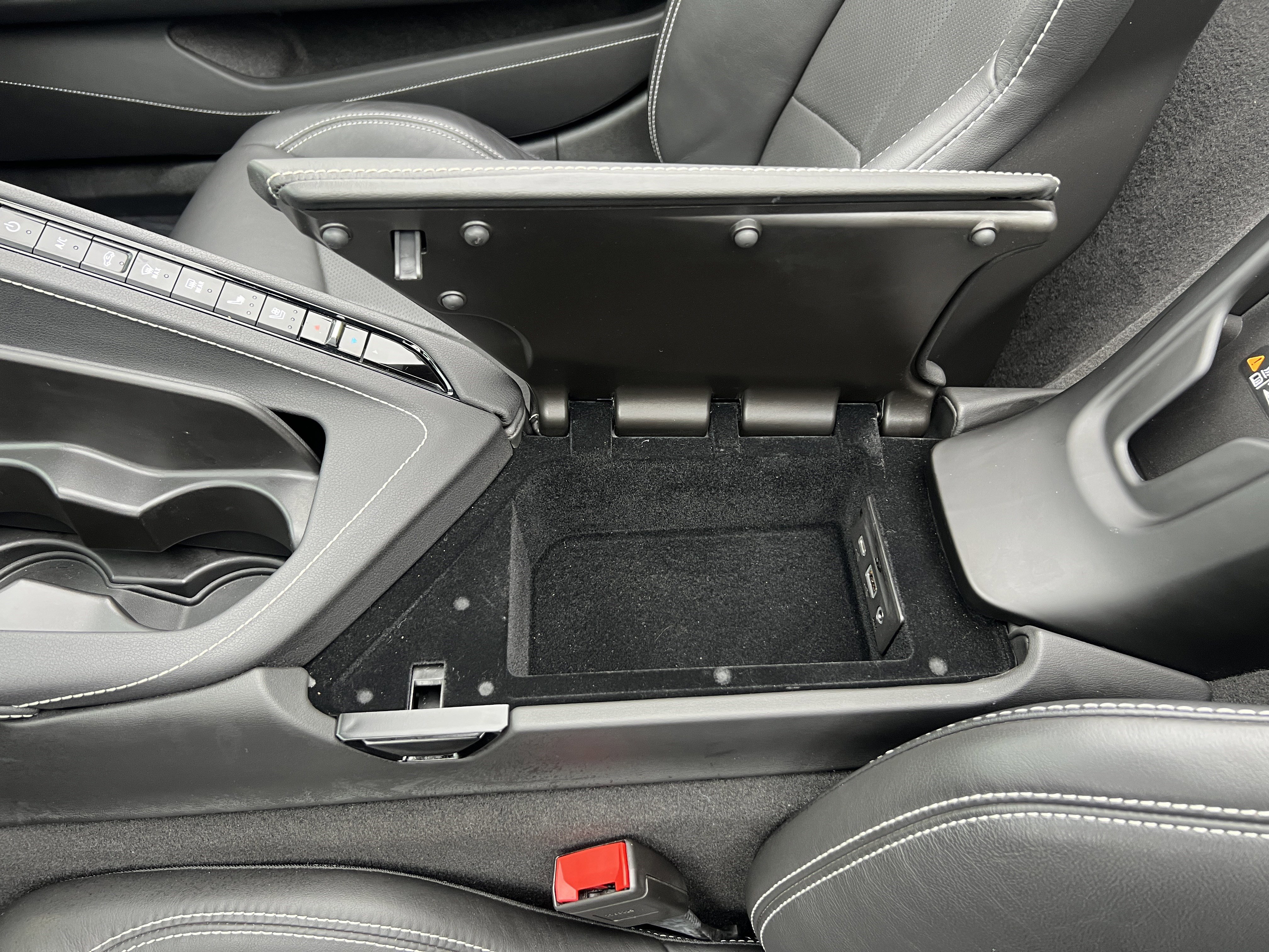 Used 2021 Chevrolet Corvette Stingray Preferred Conv w/ 2LT image 23