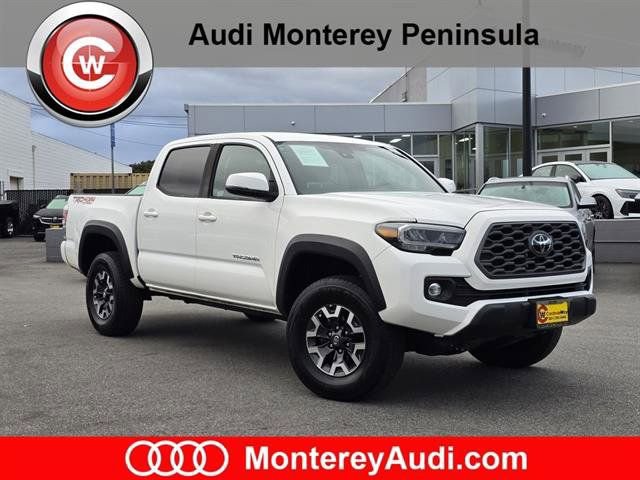 Used 2022 Toyota Tacoma TRD Off-Road image 1