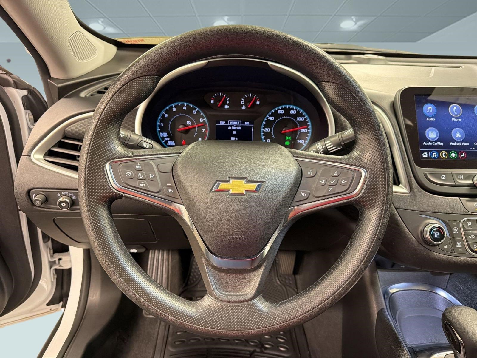 Used 2025 Chevrolet Malibu LT FWD image 15