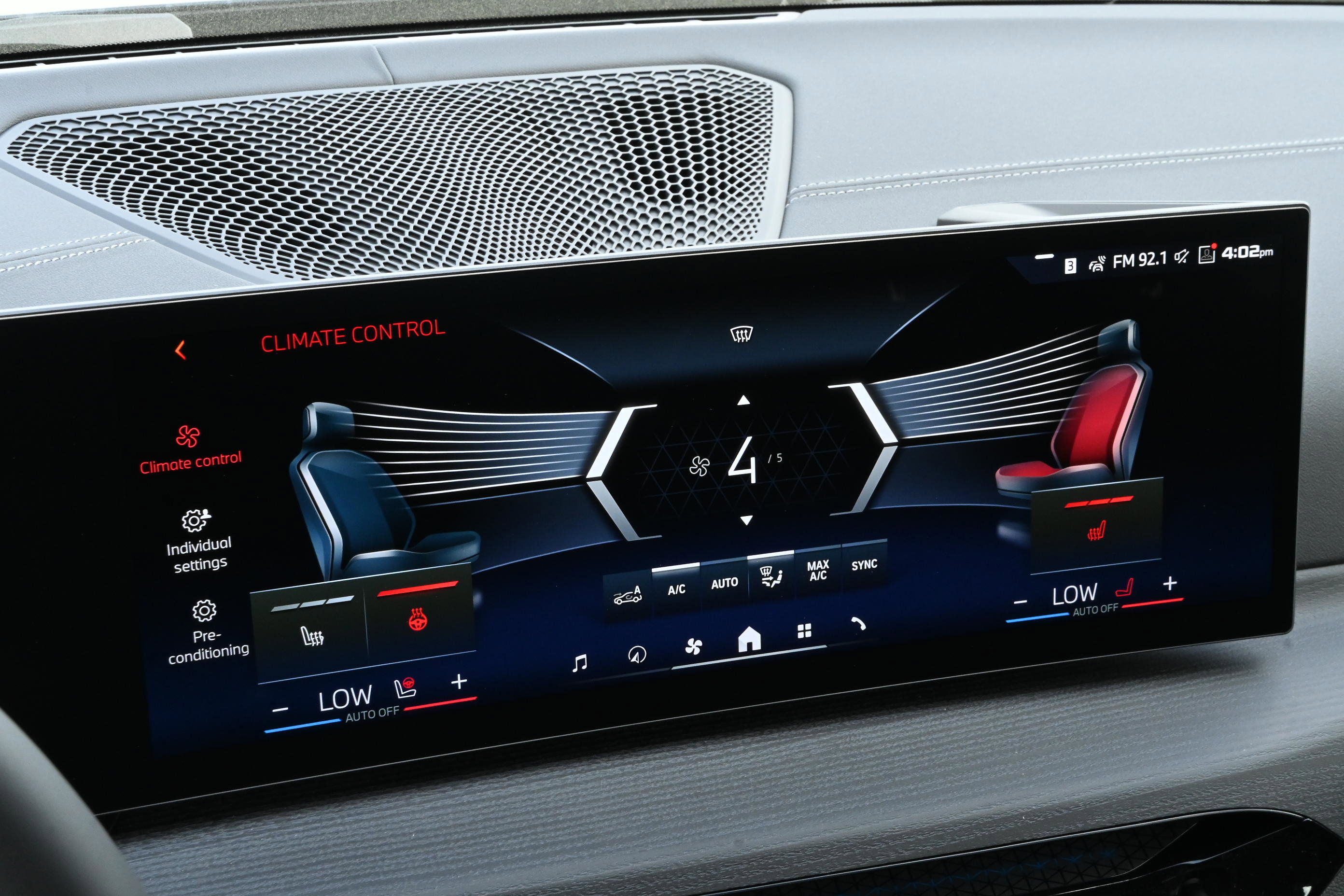 New 2026 BMW M440i Convertible image 17