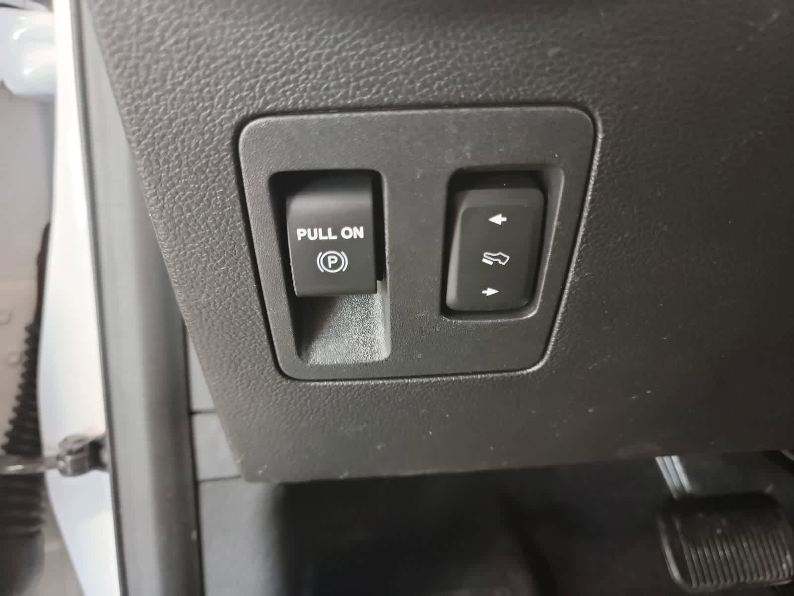 Used 2020 Ford F150 Lariat w/ Equipment Group 502A Luxury AWD/4WD image 18