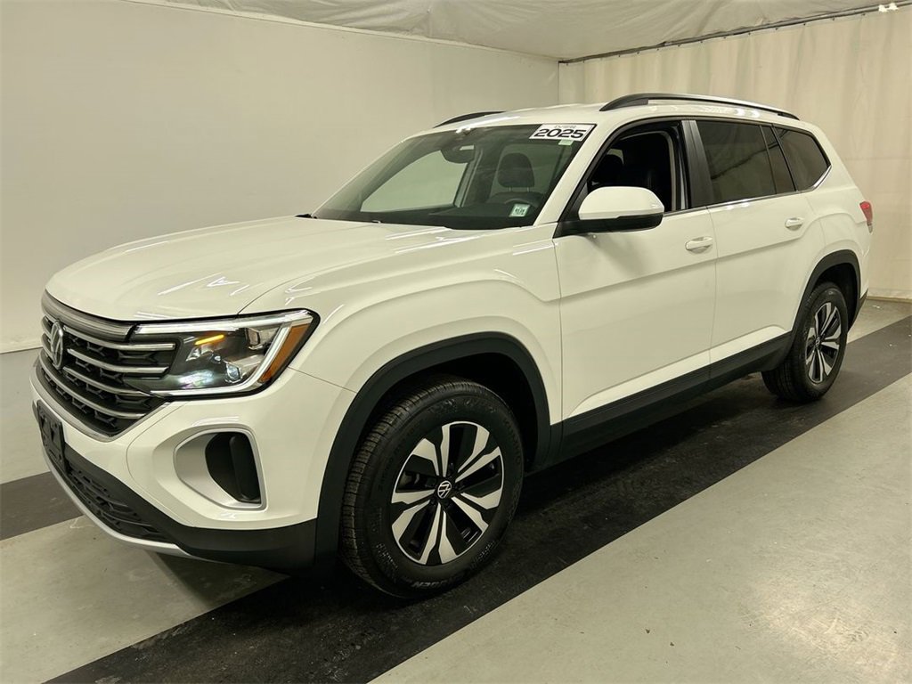 Certified 2025 Volkswagen Atlas SE image 7