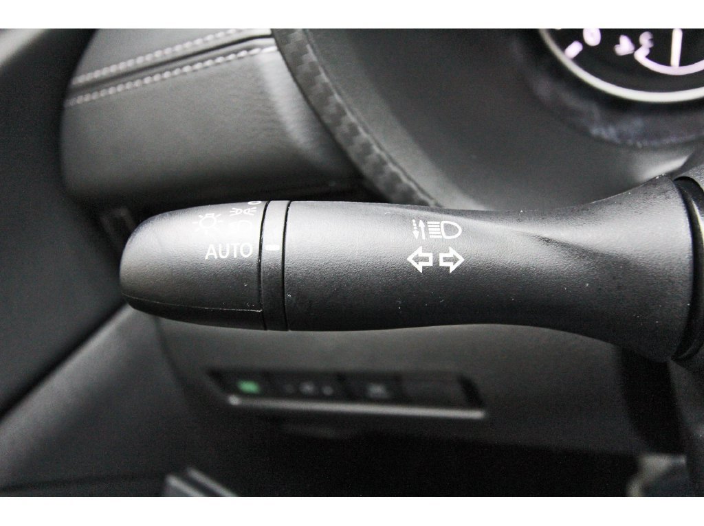 Used 2025 Nissan Sentra SV FWD image 15