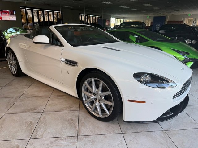 Used 2012 Aston Martin V8 Vantage S image 31