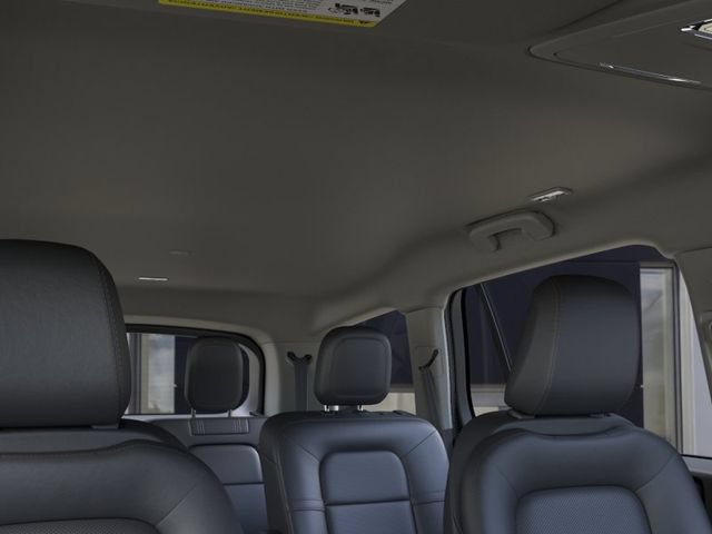 New 2026 Lincoln Aviator 2WD w/ Jet Appearance Package image 22