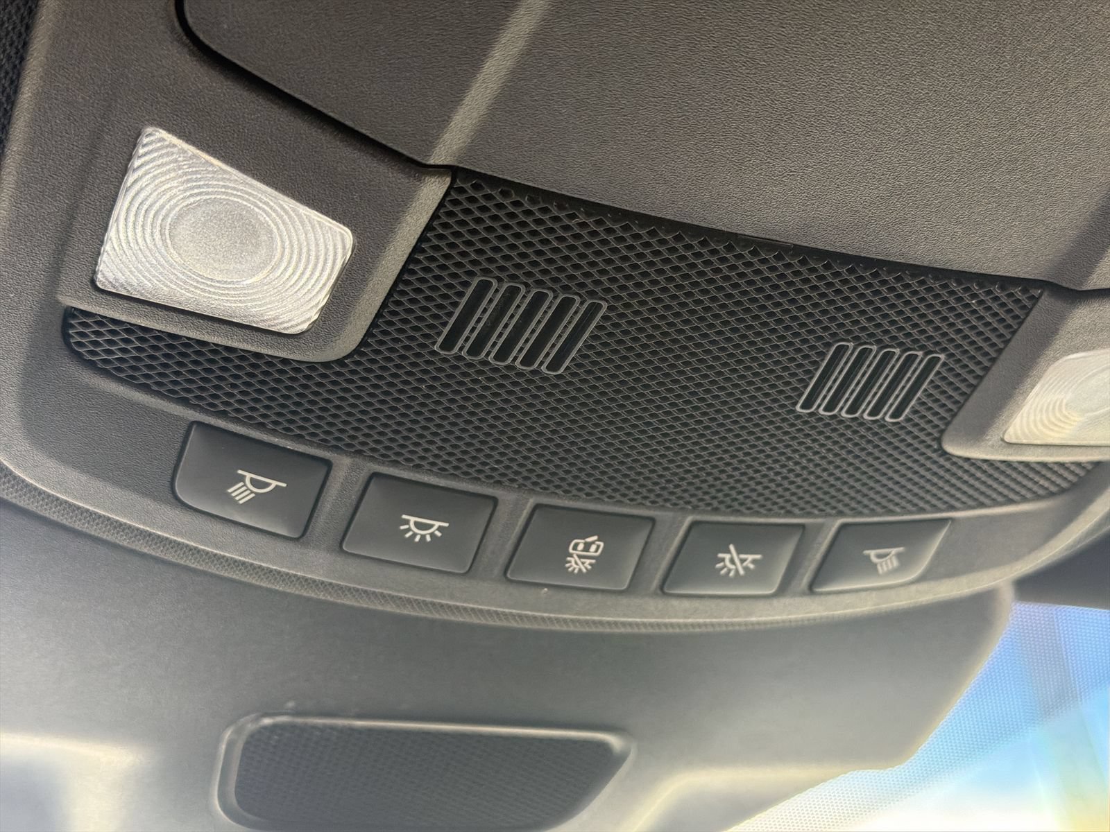 Used 2019 Lincoln Nautilus Select AWD/4WD image 19