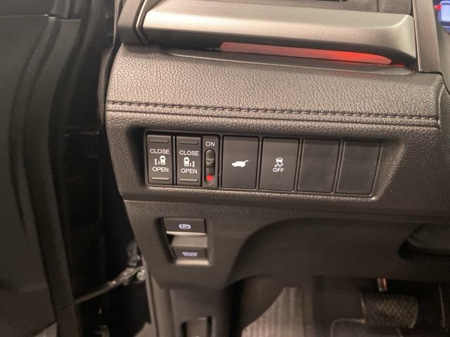 Certified 2025 Honda Odyssey Sport-L image 17