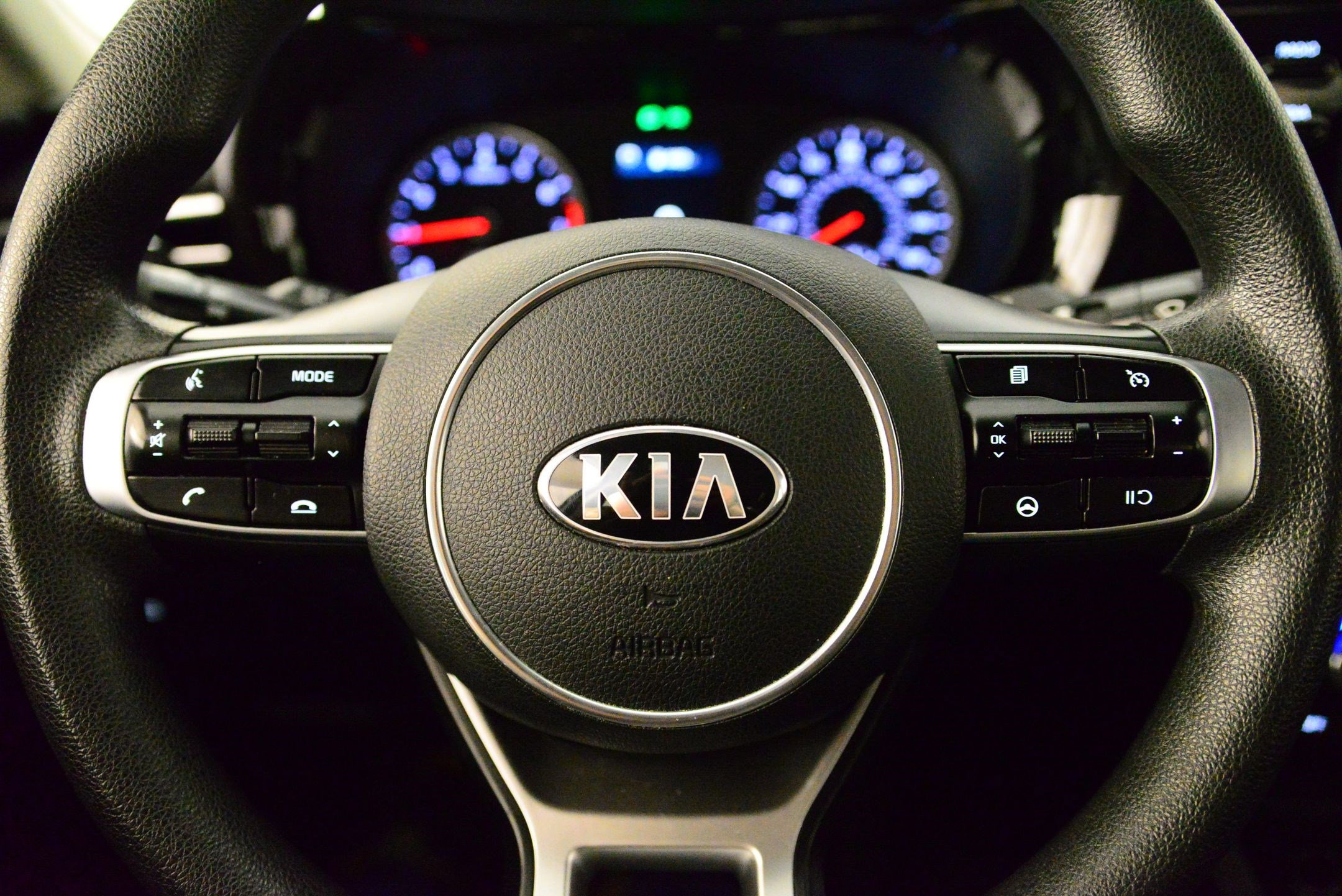 Used 2021 Kia K5 LXS image 12