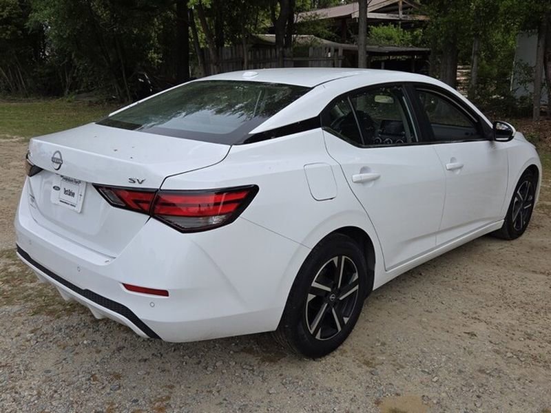 Used 2024 Nissan Sentra SV image 13