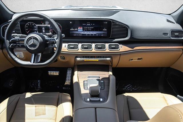 New 2026 Mercedes-Benz GLS 450 4MATIC image 19