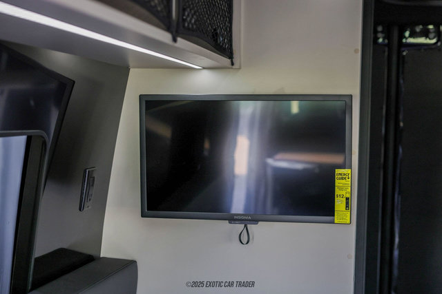 Used 2024 Mercedes-Benz Sprinter 2500 image 59