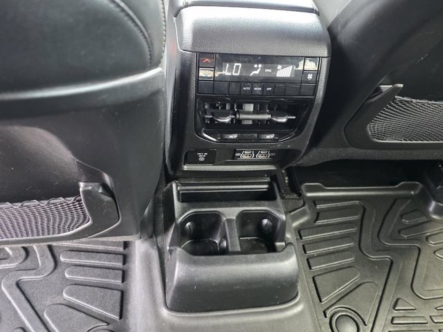 Used 2023 Jeep Grand Cherokee L Laredo AWD/4WD image 10