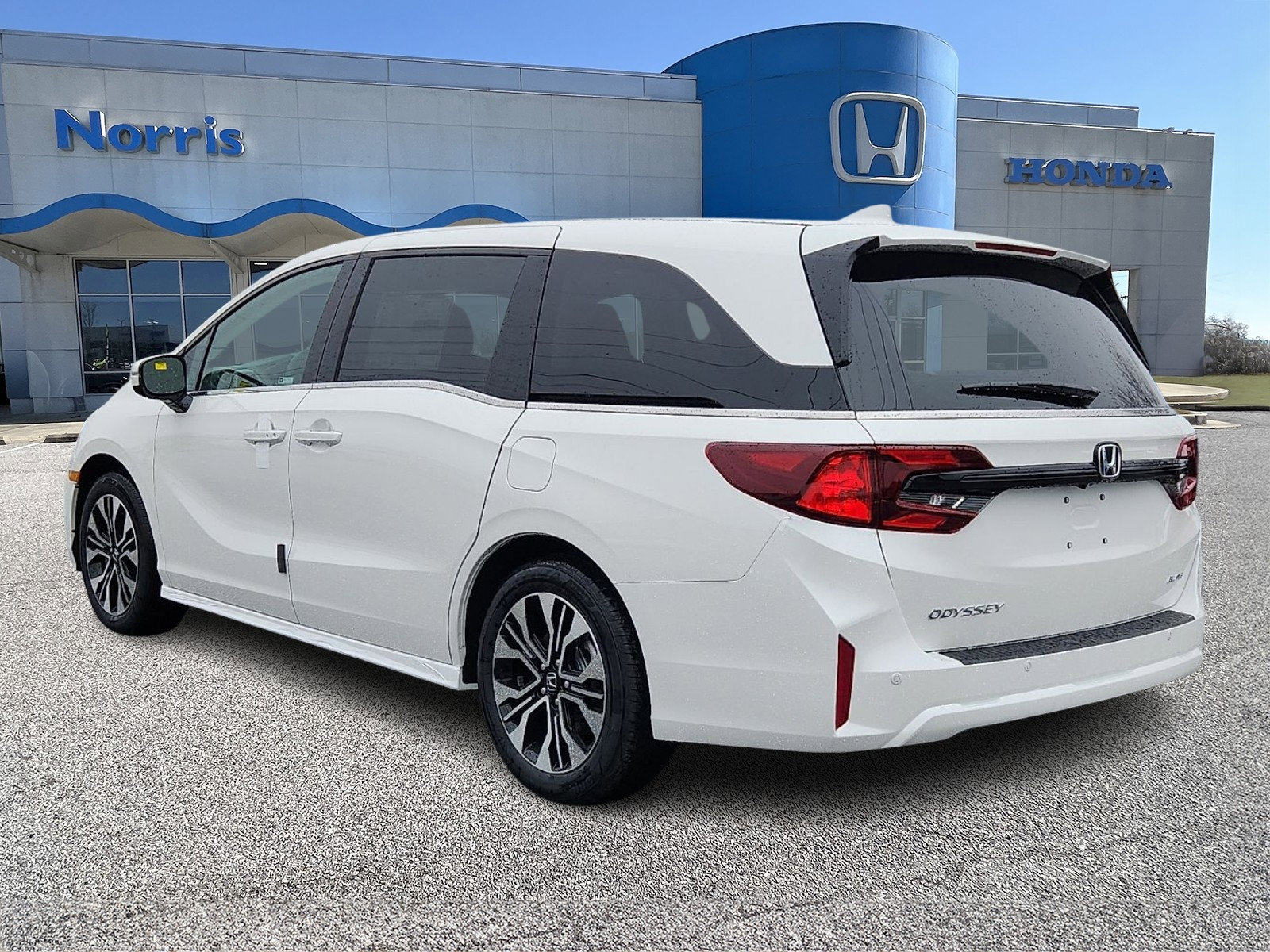 New 2026 Honda Odyssey Elite image 3