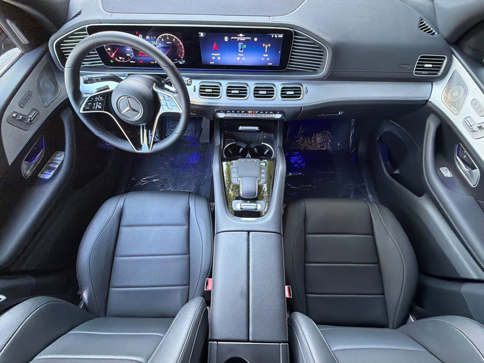 Used 2024 Mercedes-Benz GLS 450 4MATIC image 12