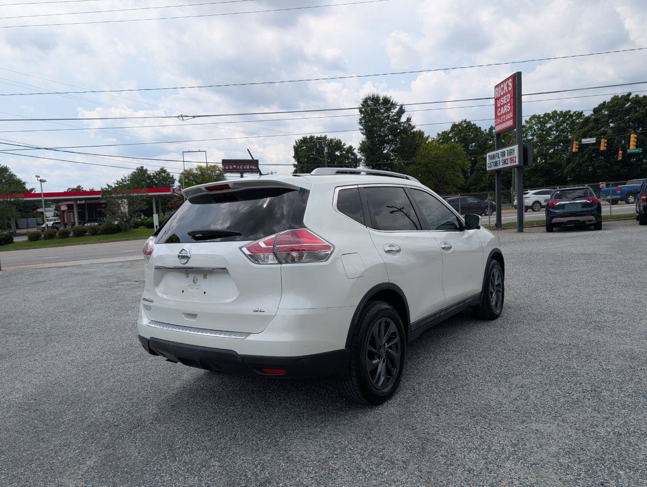 Used 2015 Nissan Rogue SL FWD image 7