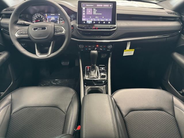 New 2026 Jeep Compass Latitude image 15