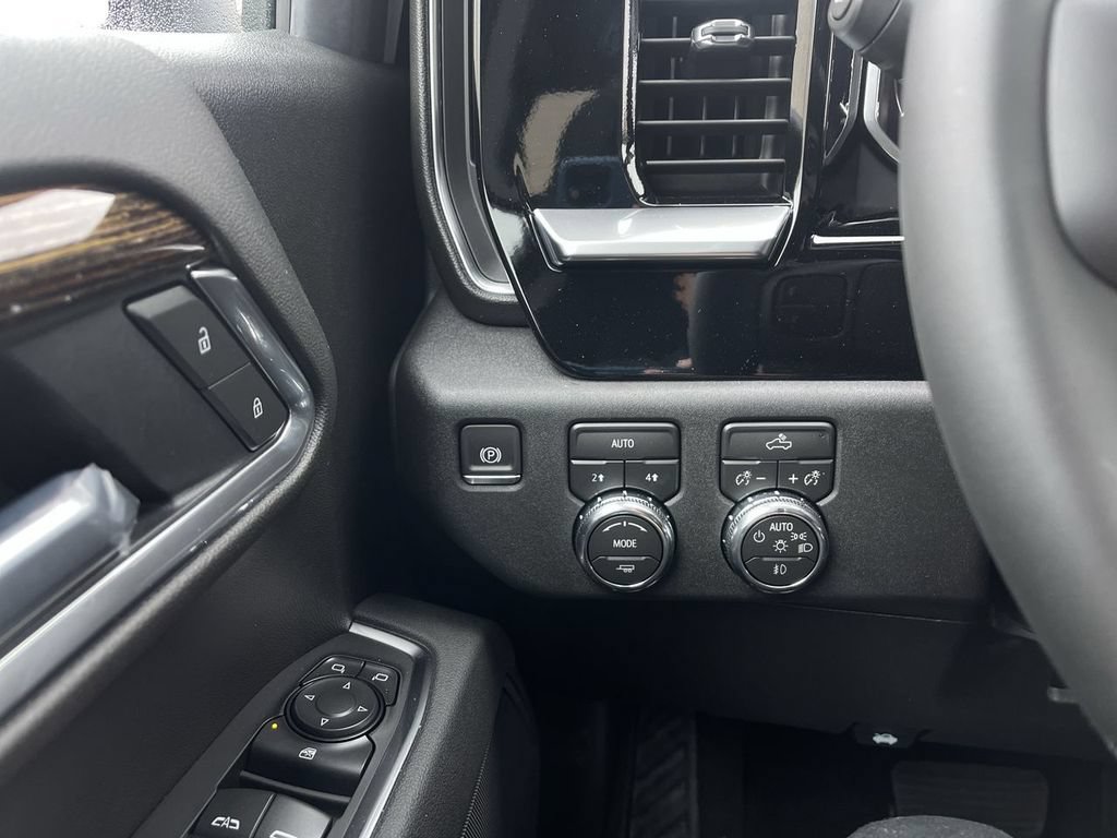 New 2026 GMC Sierra 1500 Elevation w/ Max Trailering Package AWD/4WD image 18