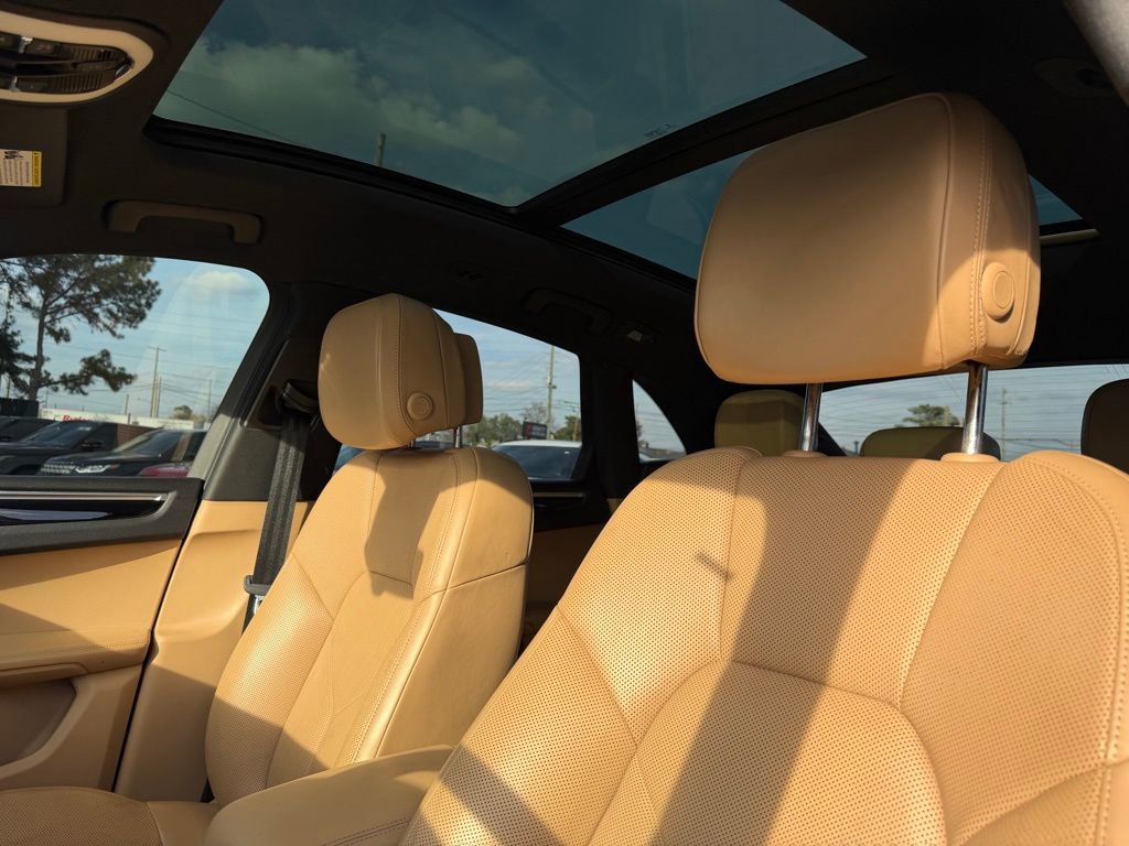 Used 2018 Porsche Macan S w/ Premium Package Plus image 11