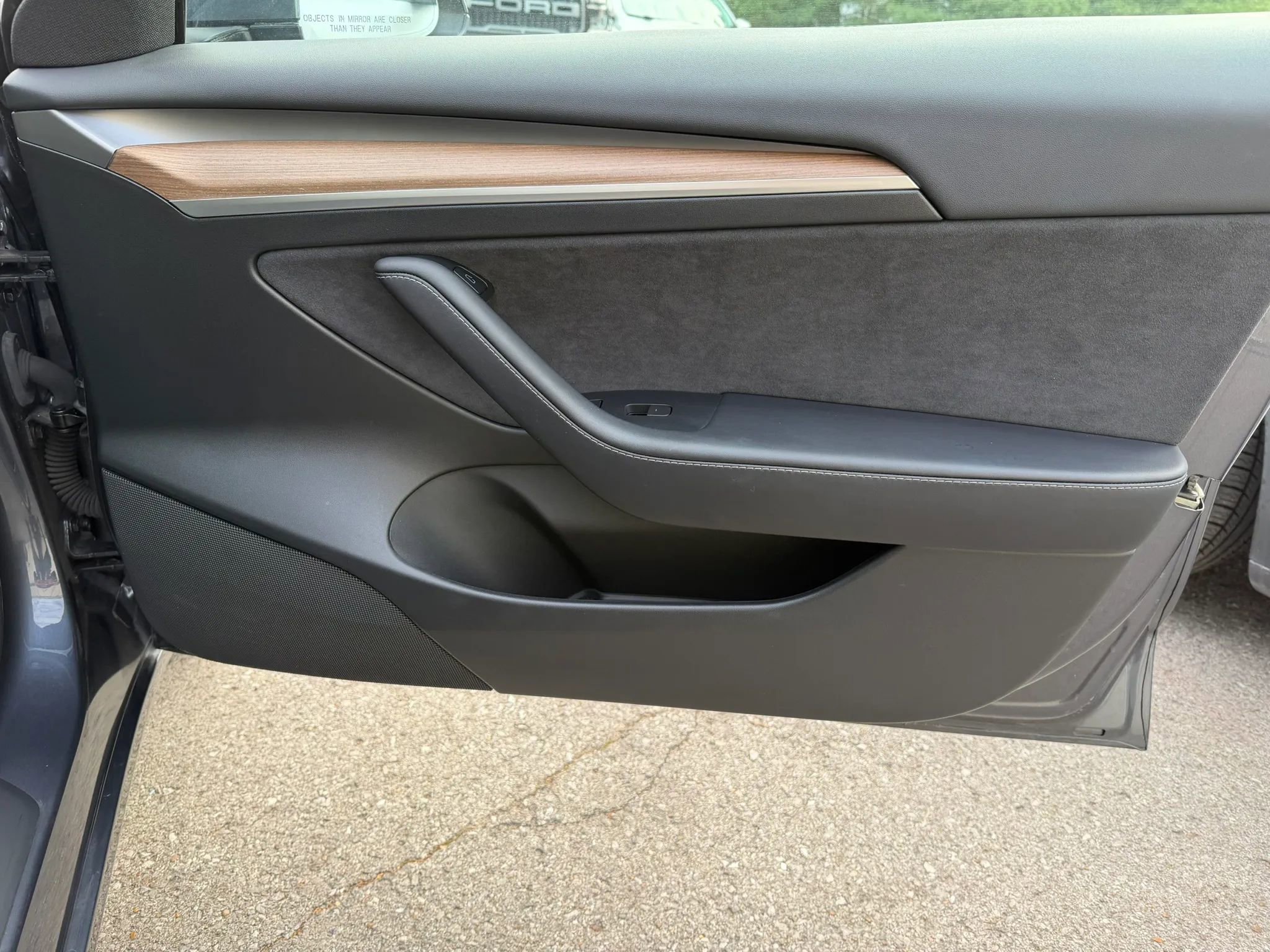 Used 2023 Tesla Model 3 Standard Range image 28